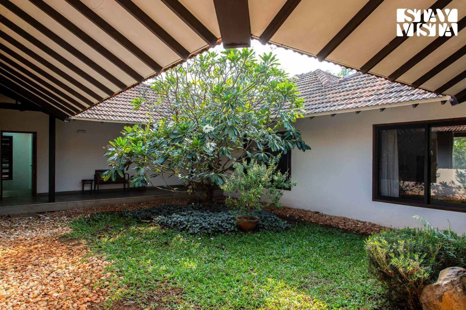 Wander Beyond By Stayvista - Featuring A Bali-Themed Abode And A Refreshing Swimming Pool Алибаг Екстериор снимка