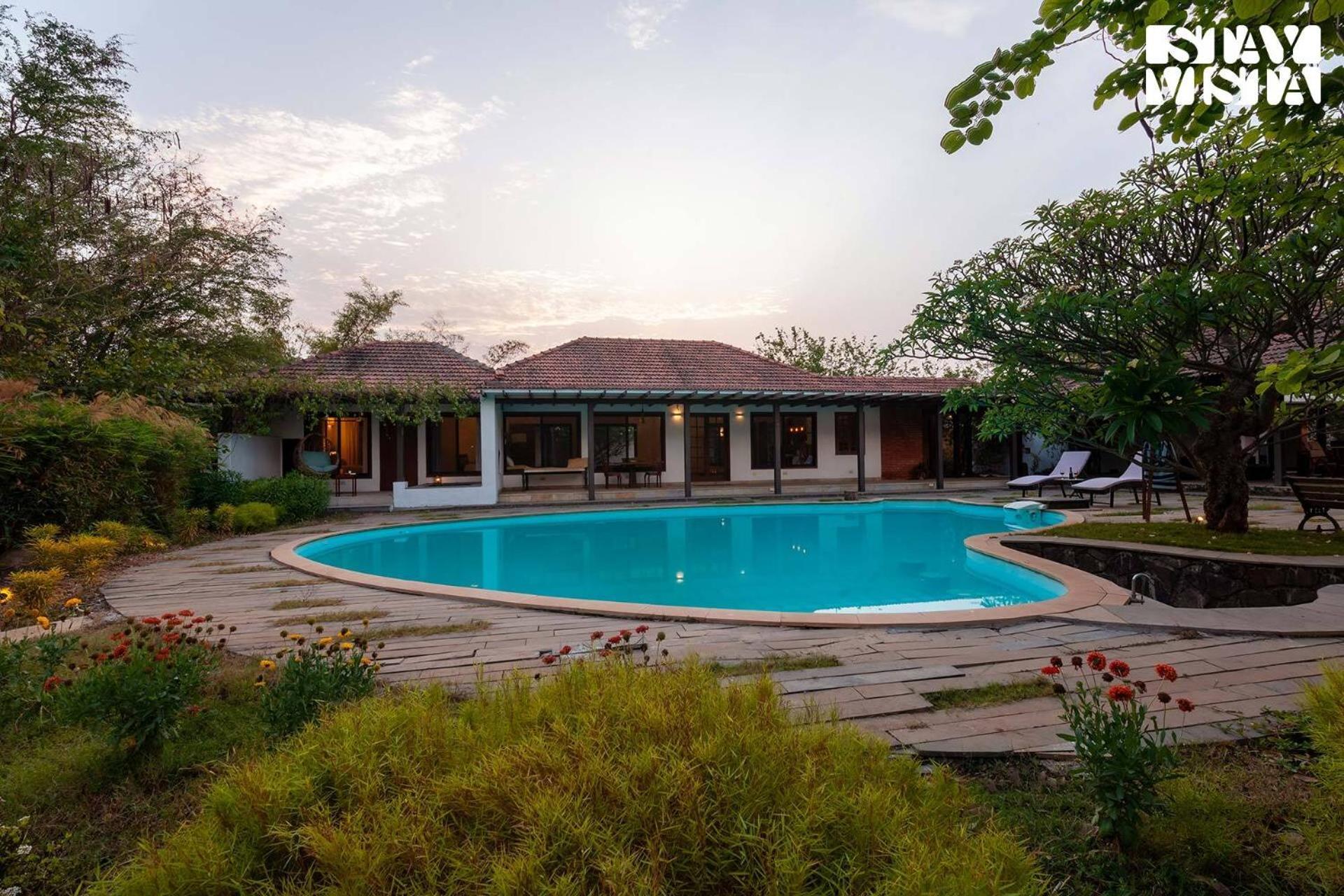 Wander Beyond By Stayvista - Featuring A Bali-Themed Abode And A Refreshing Swimming Pool Алибаг Екстериор снимка